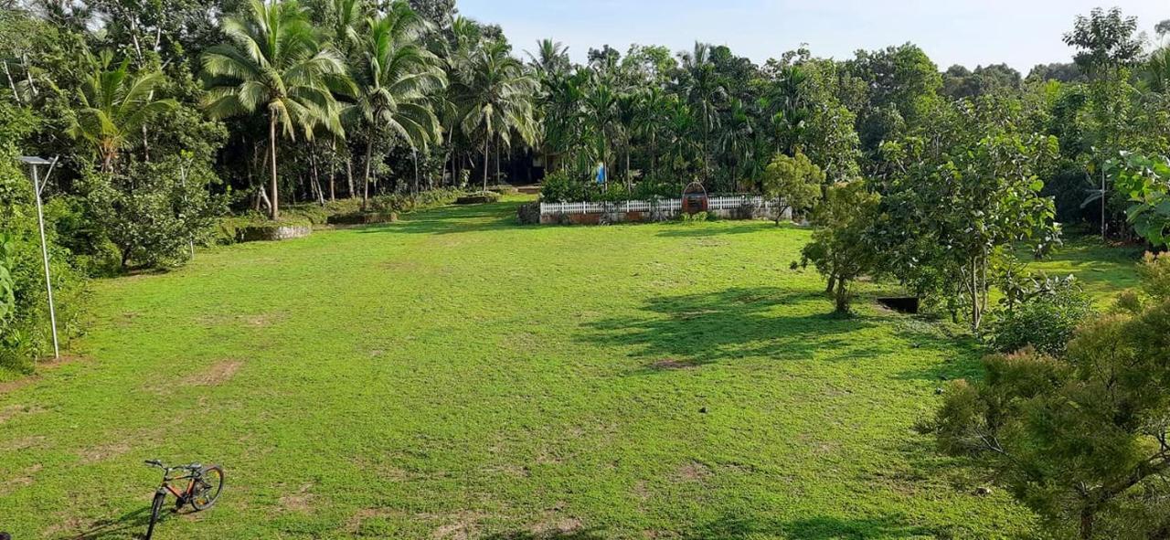Pinto'S Farm Stay Mulki Esterno foto